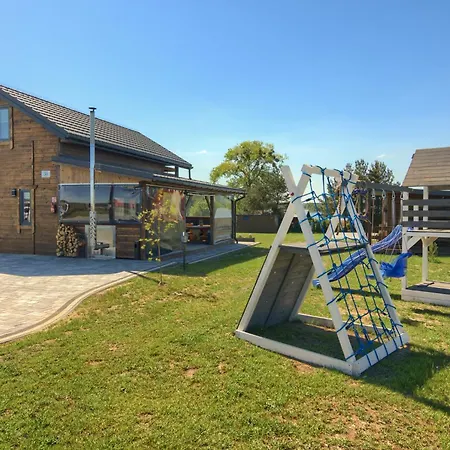 بيت للعطل Bialolawki Kwik